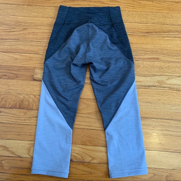 Like-new! Lululemon Athletica Leggings - Picture 5 of 7